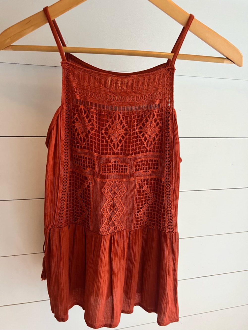 Mossimo Supply Co. Women’s Boho Rust Crochet Panel Tank Top Size XS